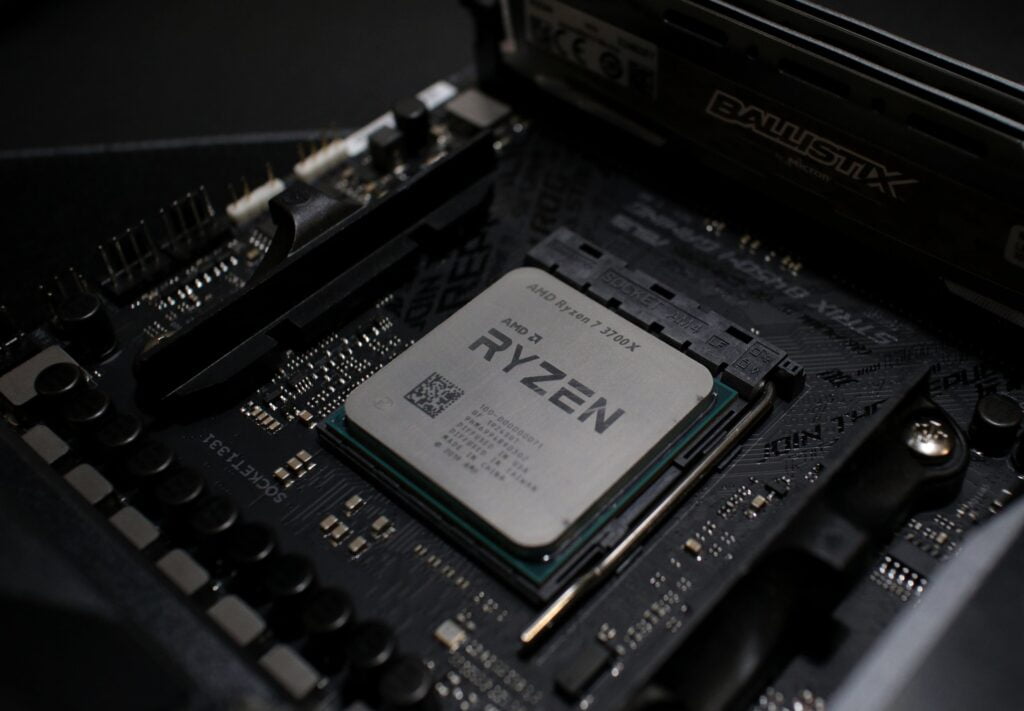 AMD dan Mitra Memamerkan Motherboard AM5 Premium Untuk CPU Ryzen 7000 Mendatang